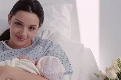 Postpartum — Momly